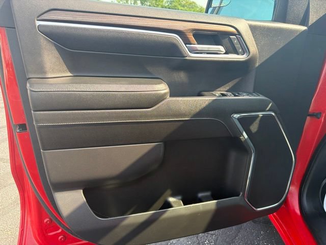 Used 2023 Chevrolet Silverado 1500 LT w/ Protection Package AWD/4WD image 9