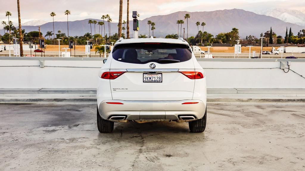 Used 2024 Buick Enclave Premium image 8