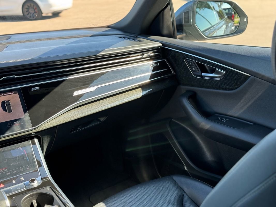 Used 2021 Audi Q8 Prestige image 14