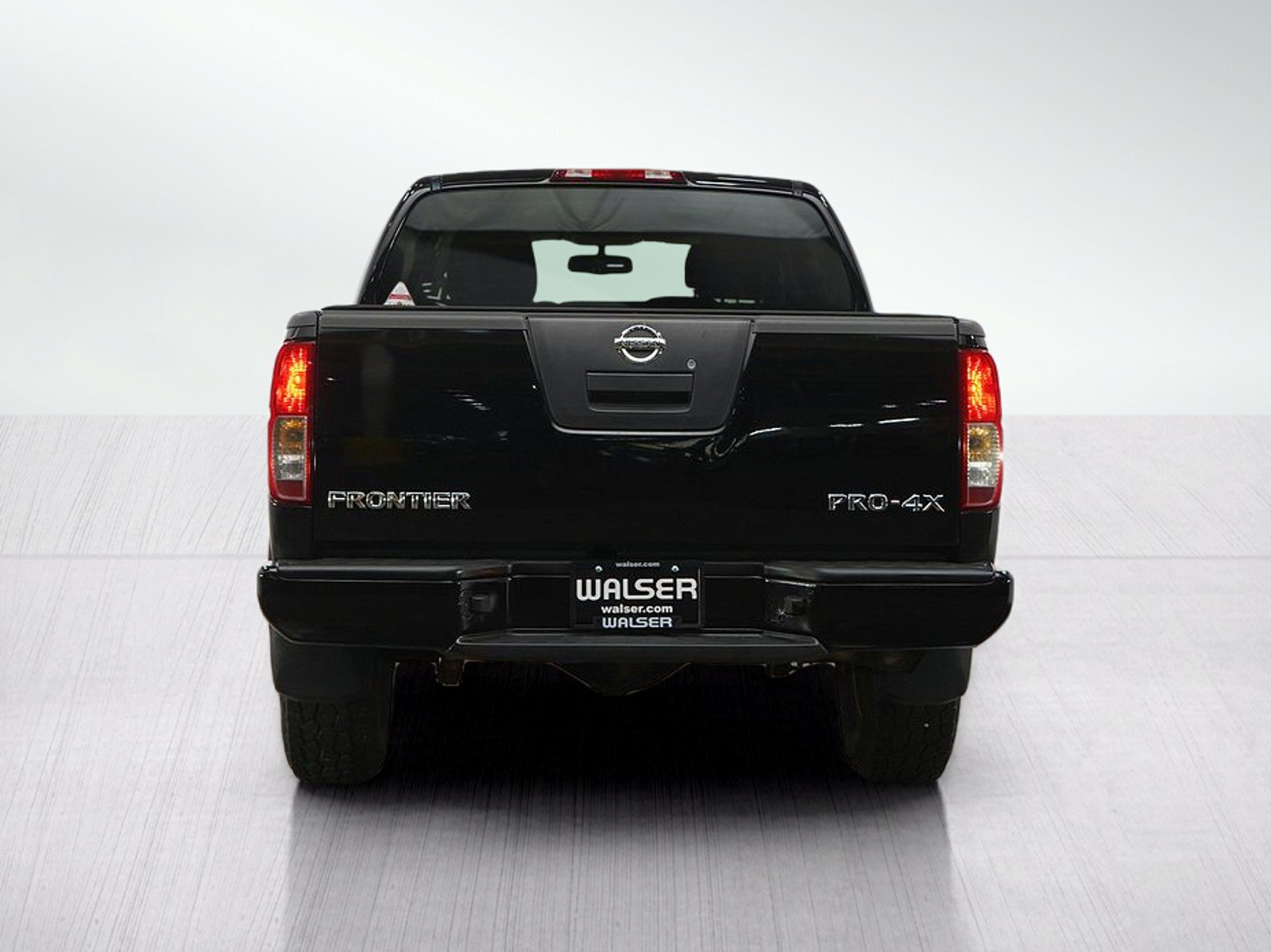 Used 2012 Nissan Frontier PRO-4X AWD/4WD image 5