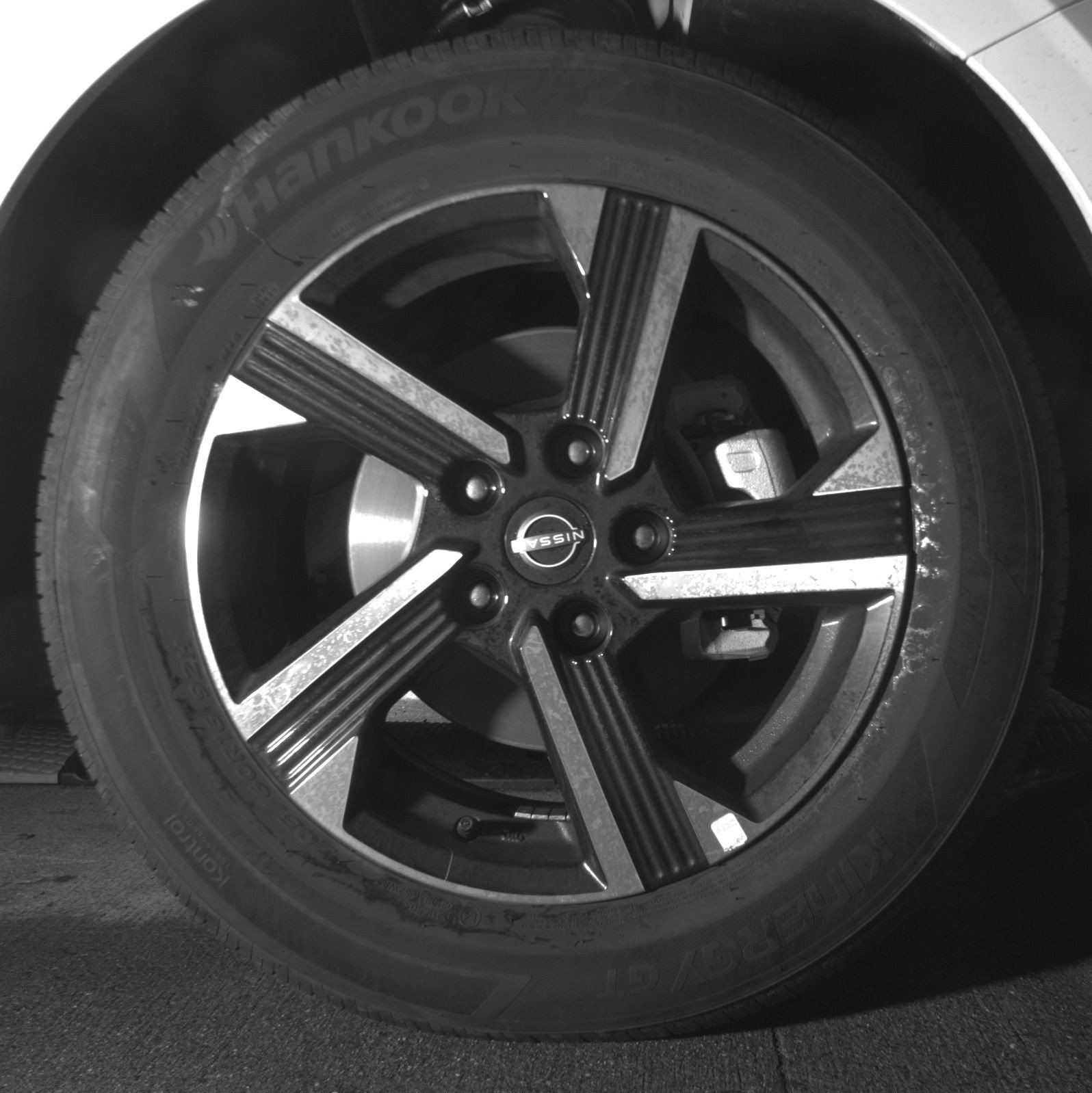 Used 2025 Nissan Sentra SV image 13