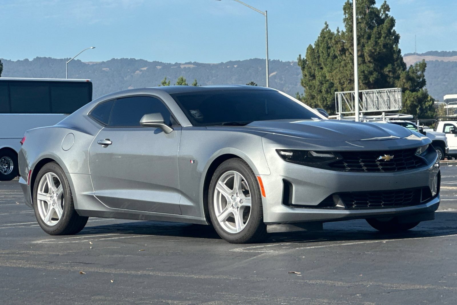 Used 2024 Chevrolet Camaro LT w/ Technology Package RWD image 2