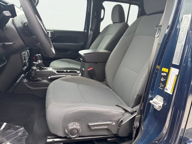 Used 2025 Jeep Wrangler Unlimited Sport AWD/4WD image 10