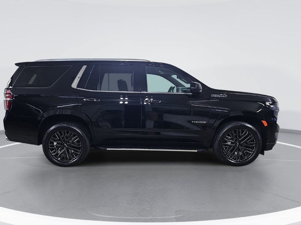 Used 2023 Chevrolet Tahoe High Country AWD/4WD image 2