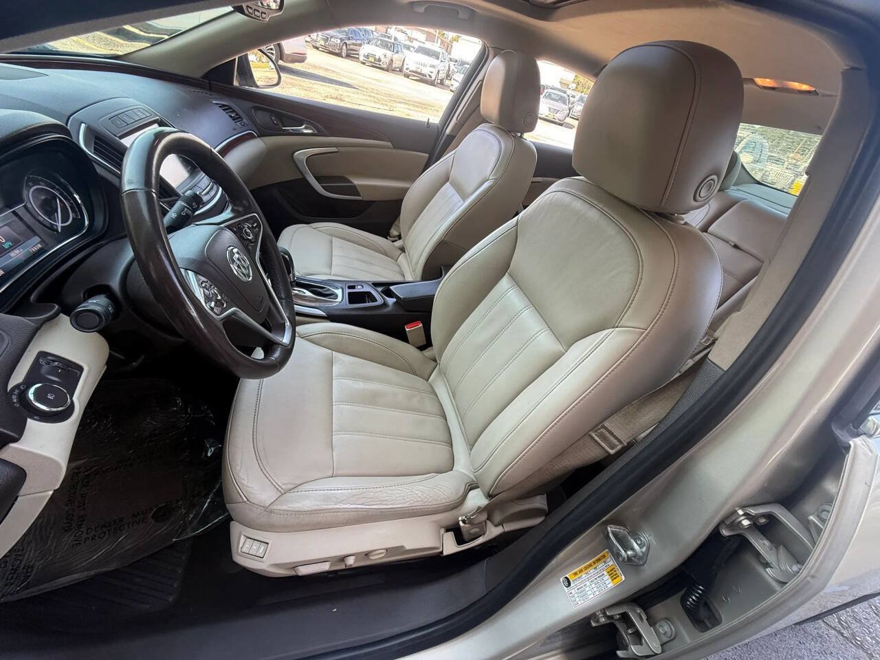Used 2015 Buick Regal Premium w/ Driver Confidence Package #2 FWD image 12