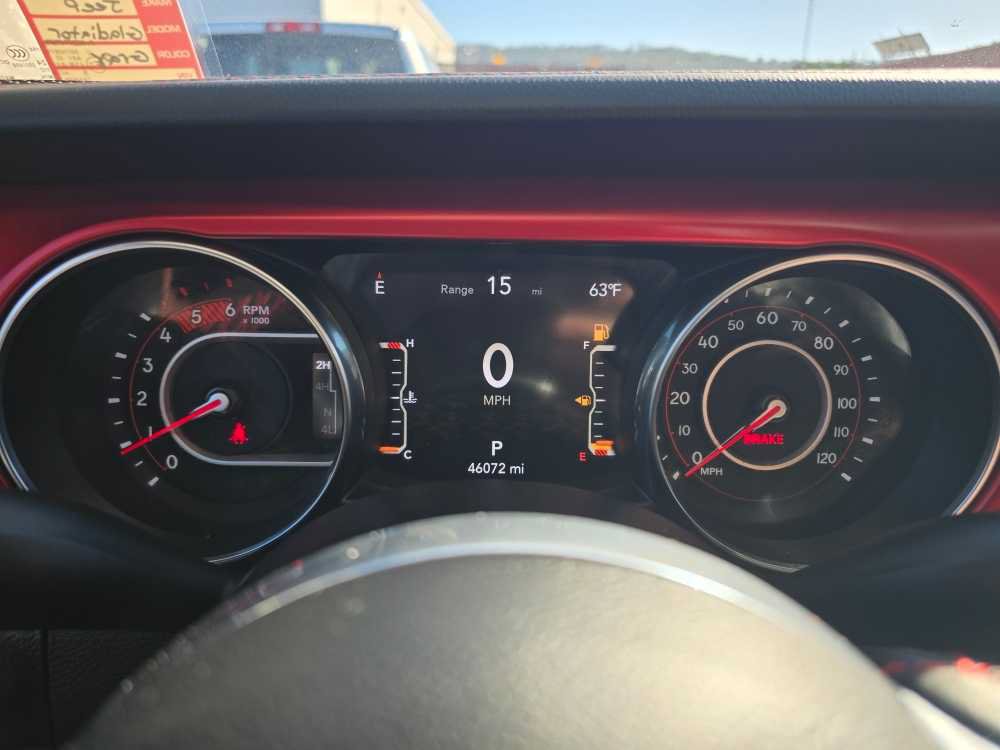 Used 2022 Jeep Gladiator Rubicon w/ LED Lighting Group AWD/4WD image 14
