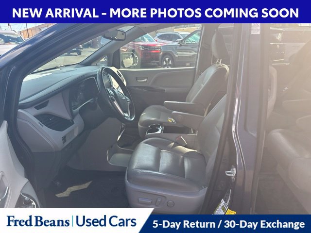 Used 2020 Toyota Sienna XLE AWD/4WD image 14