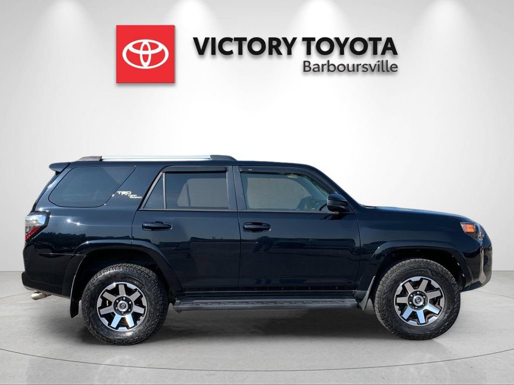 Used 2018 Toyota 4Runner TRD Off-Road AWD/4WD image 6