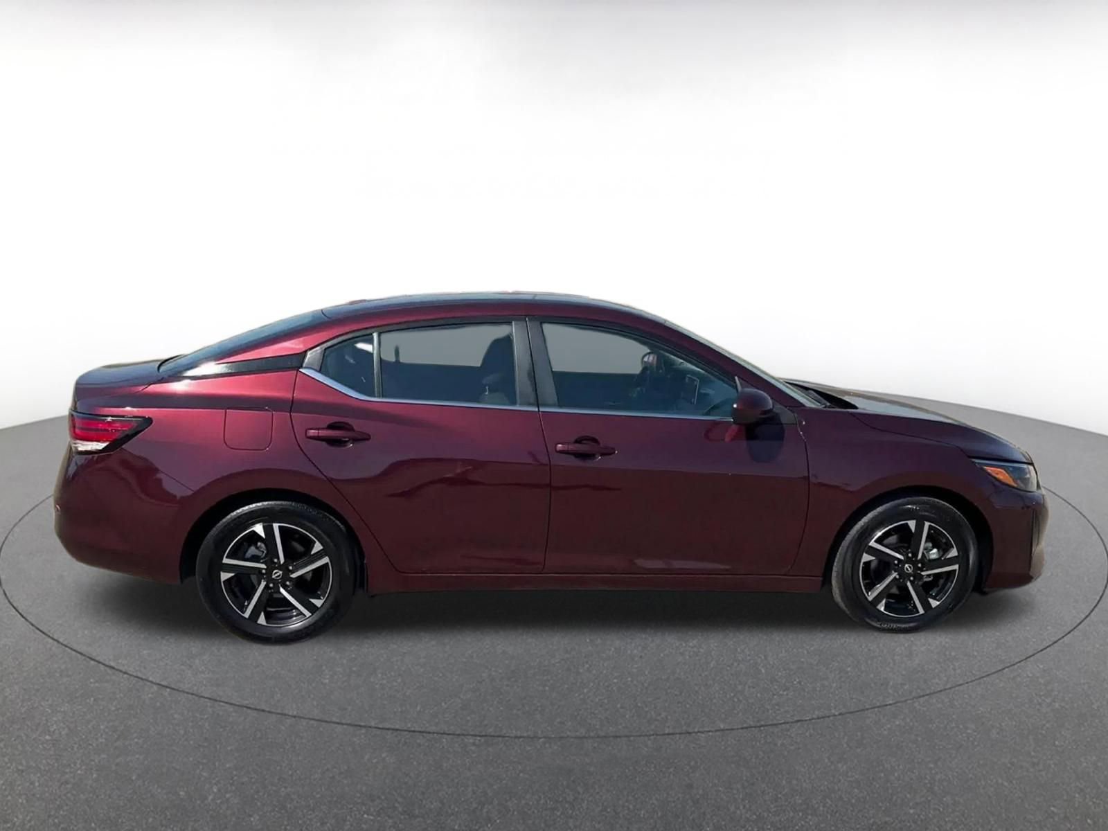 Used 2025 Nissan Sentra SV image 16