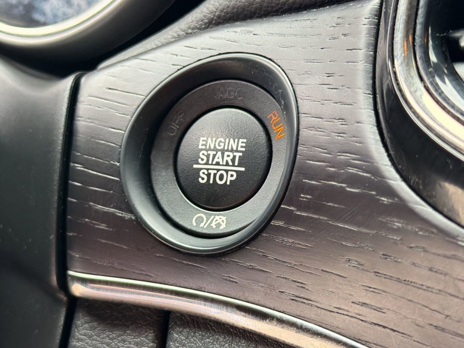 Used 2020 Jeep Grand Cherokee High Altitude RWD image 25