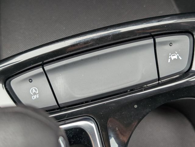 Used 2024 Chevrolet Trax LT w/ Driver Confidence Package image 18