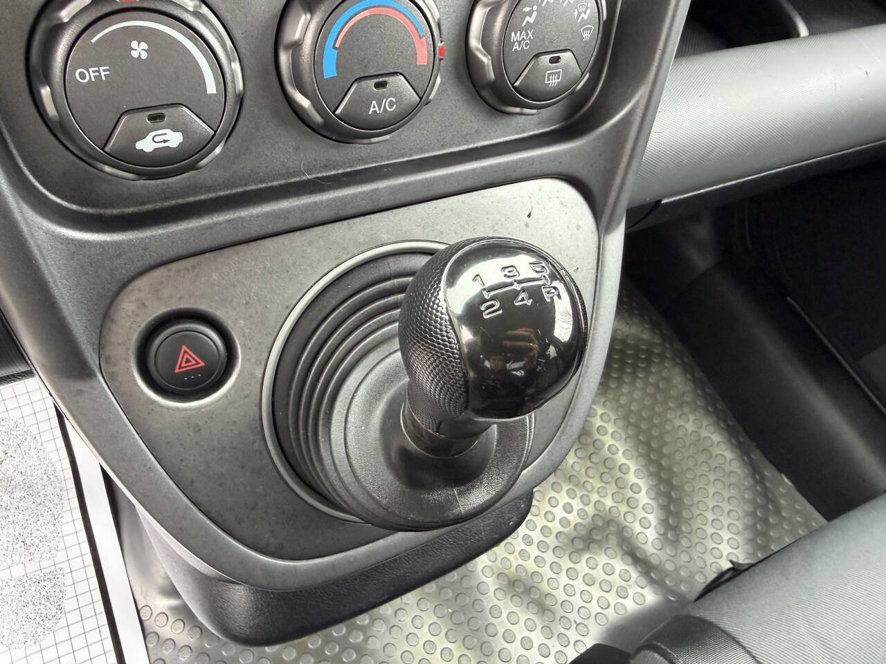 Used 2004 Honda Element EX image 19