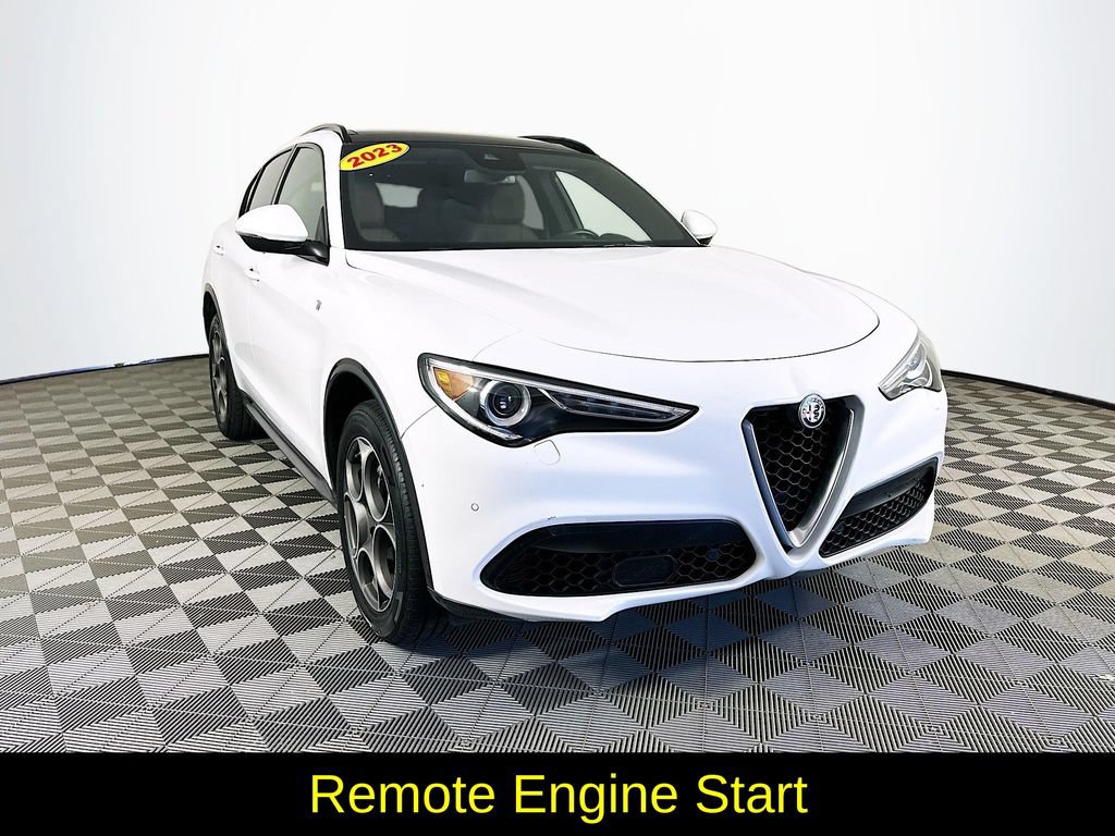 Used 2023 Alfa Romeo Stelvio Ti AWD/4WD video 3
