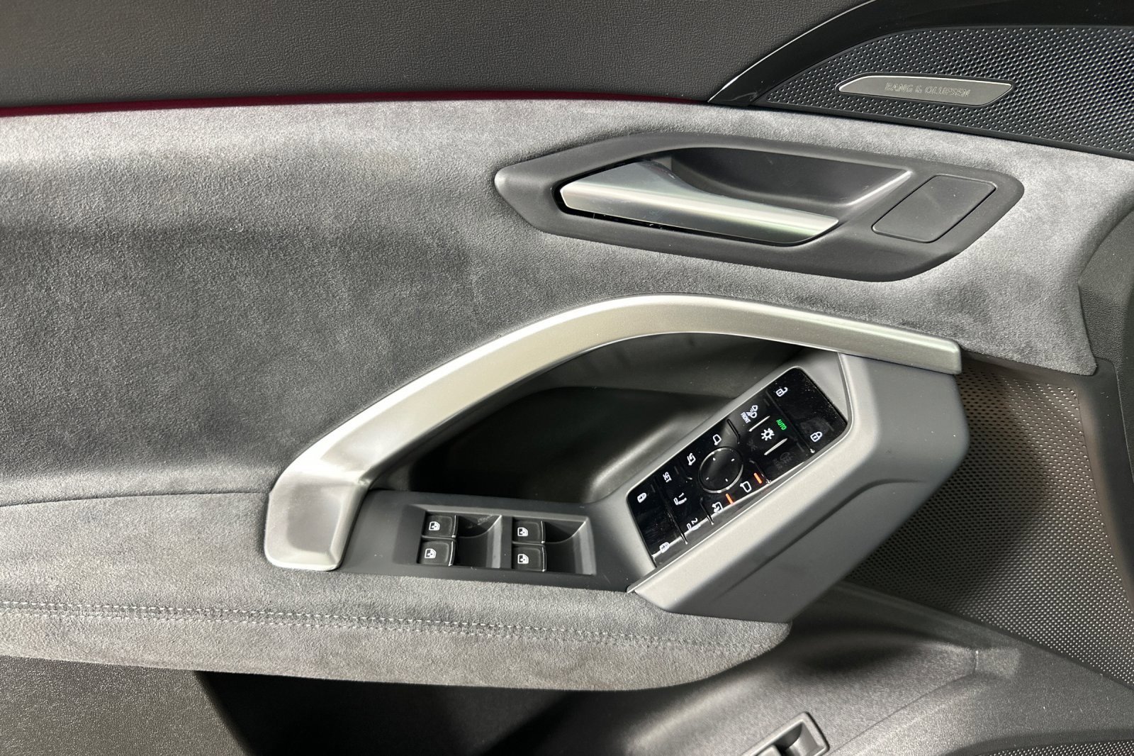 New 2025 Audi SQ5 Premium Plus image 10