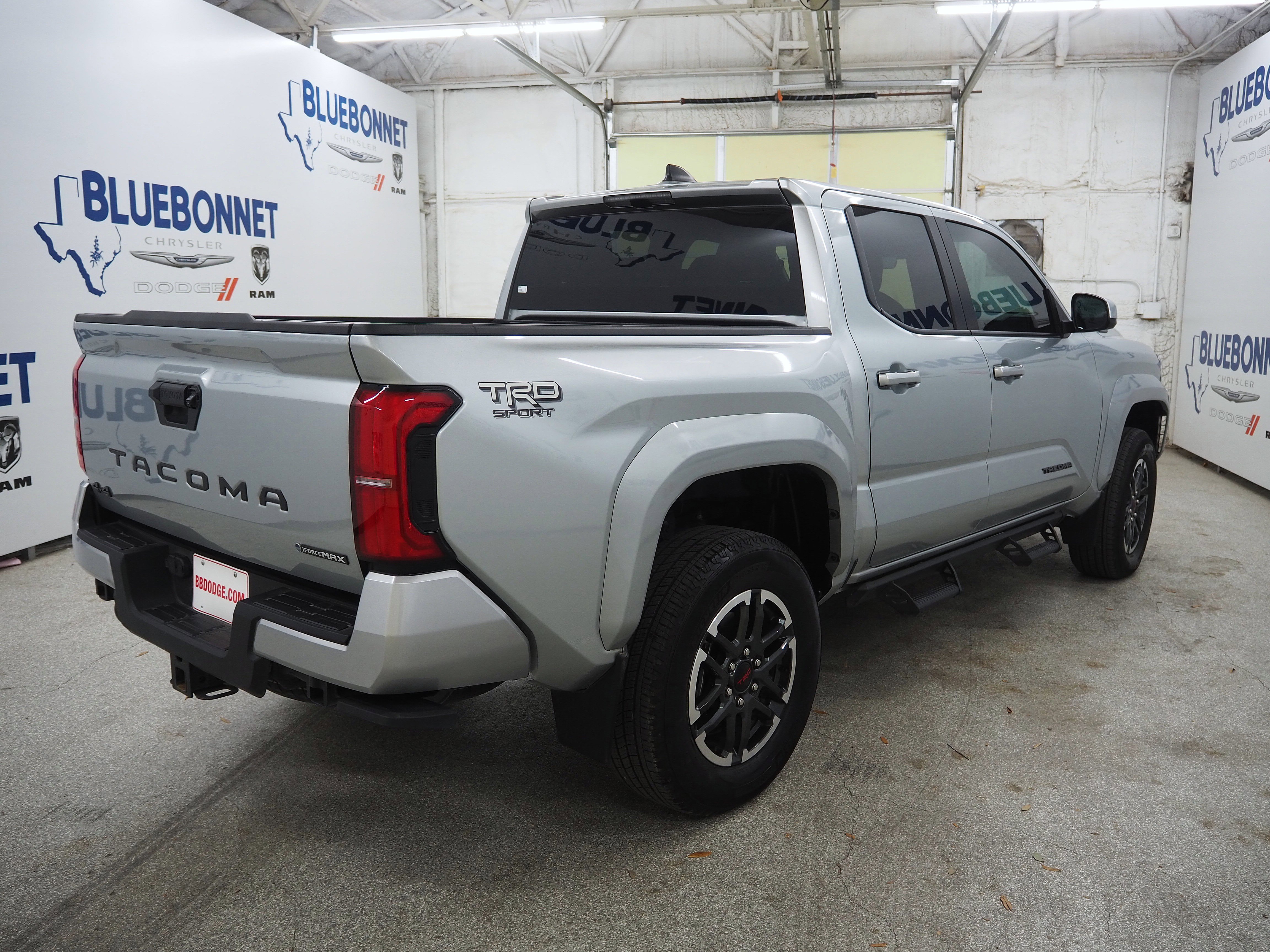 Used 2024 Toyota Tacoma 4x4 Double Cab Hybrid image 4