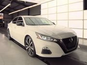 Used 2019 Nissan Altima 2.5 SR FWD image 3