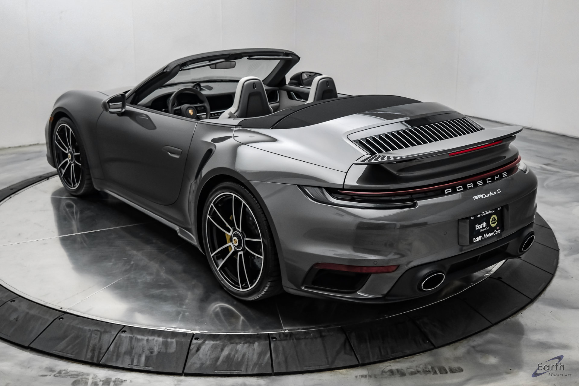 Used 2024 Porsche 911 Turbo S AWD/4WD image 14
