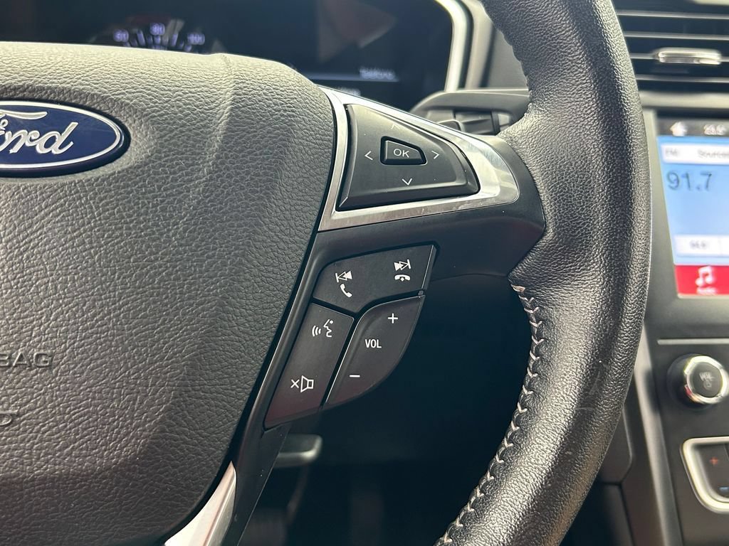Used 2019 Ford Fusion SE w/ Equipment Group 151A FWD image 26