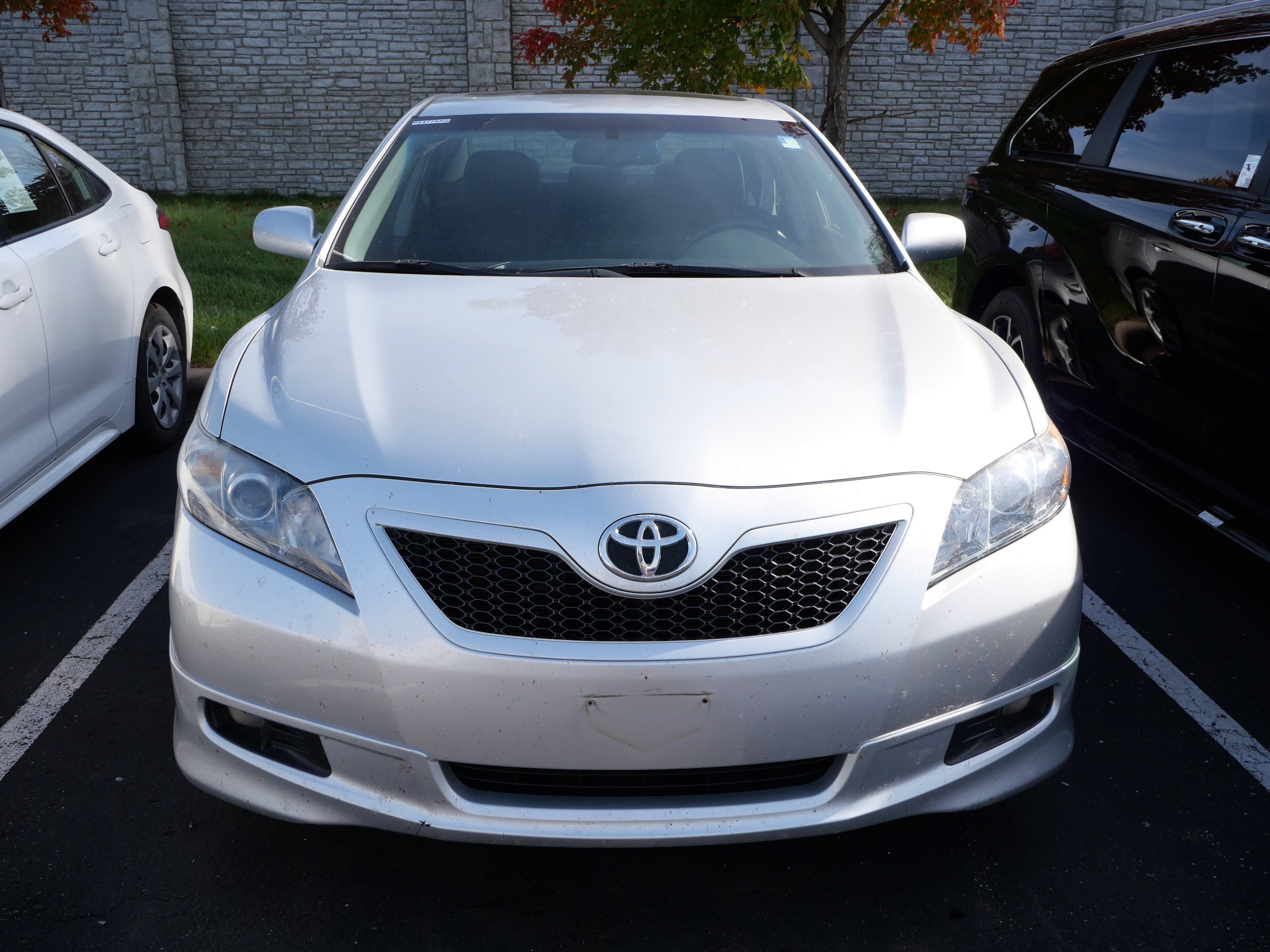 Used 2008 Toyota Camry SE FWD image 2