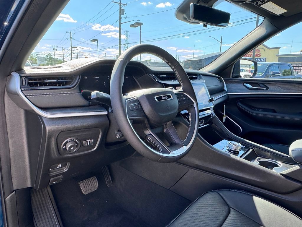 New 2026 Jeep Grand Cherokee Limited AWD/4WD image 12