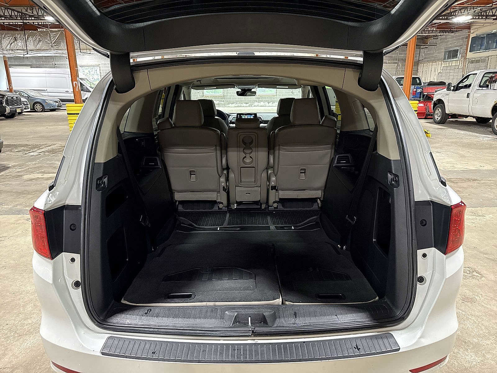 Used 2024 Honda Odyssey EX-L image 11