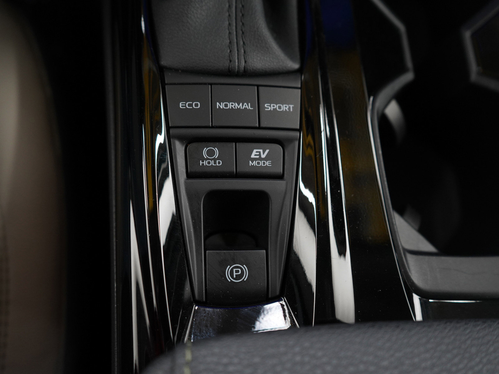 Used 2026 Toyota Camry XLE w/ Premium Plus Package image 23