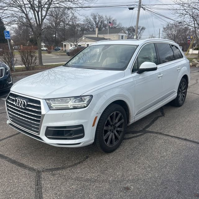 Used 2018 Audi Q7 3.0T Premium Plus image 2