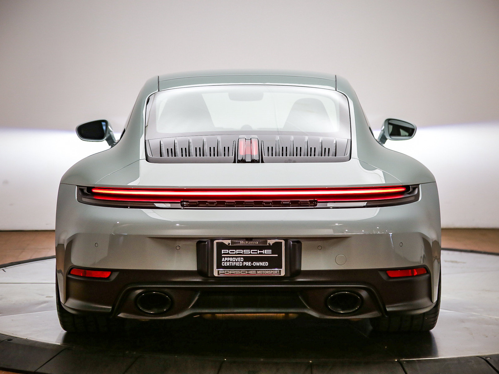 Certified 2025 Porsche 911 Carrera w/ Premium Package RWD image 6