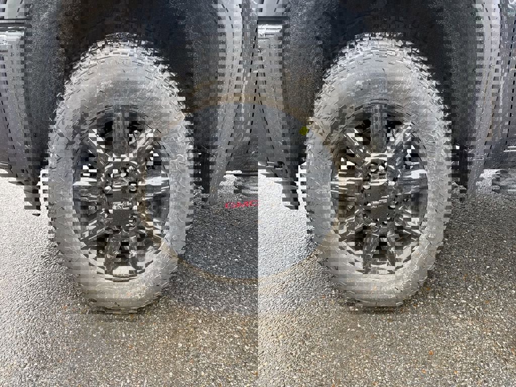 New 2026 GMC Sierra 2500 AT4 image 3