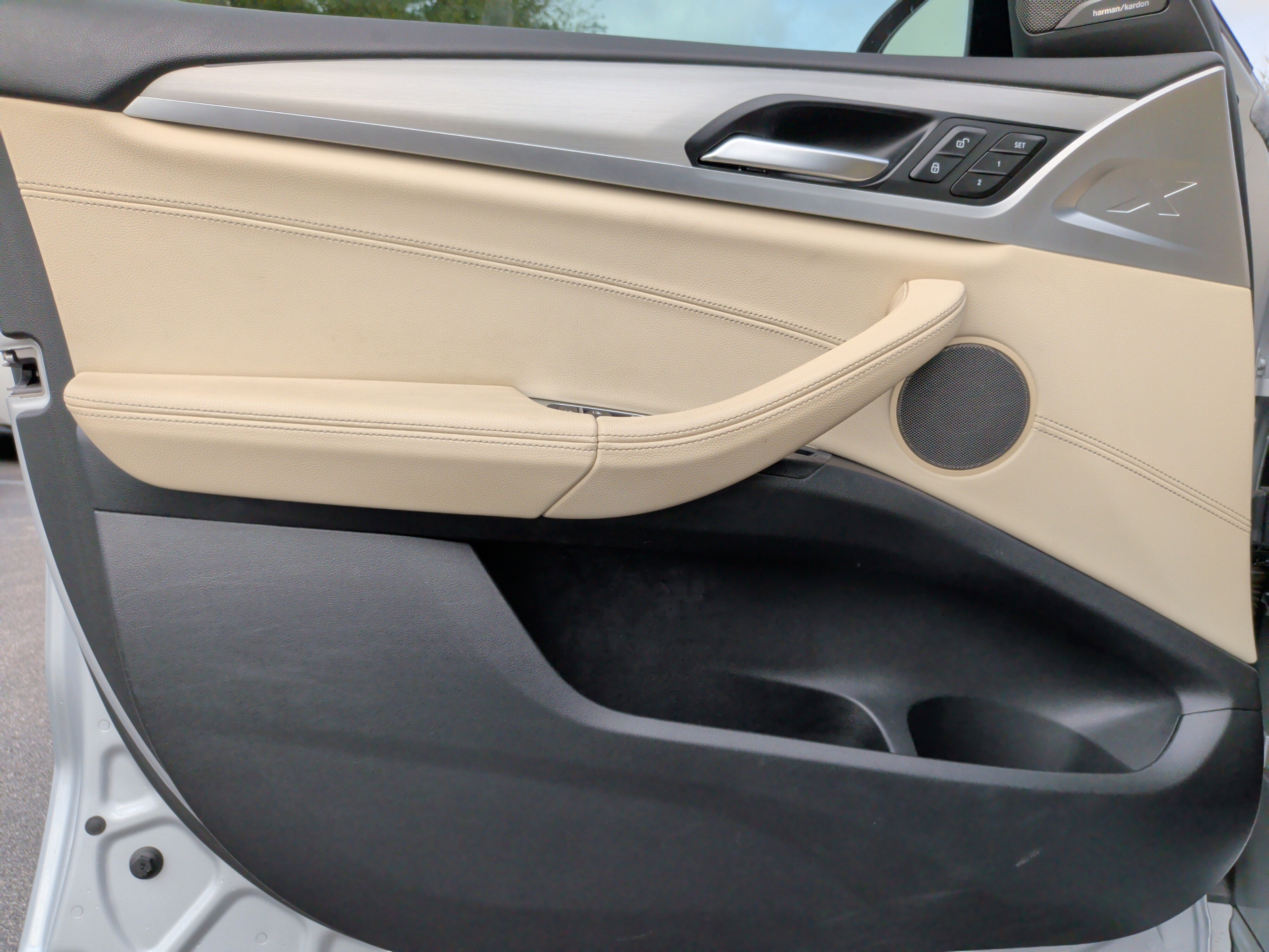 Used 2019 BMW X4 xDrive30i w/ Executive Package image 27