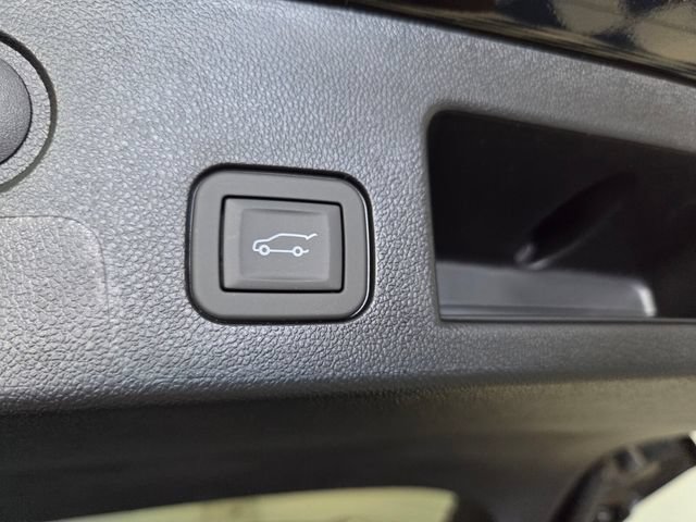 New 2026 GMC Terrain AT4 w/ Convenience Package III AWD/4WD image 16