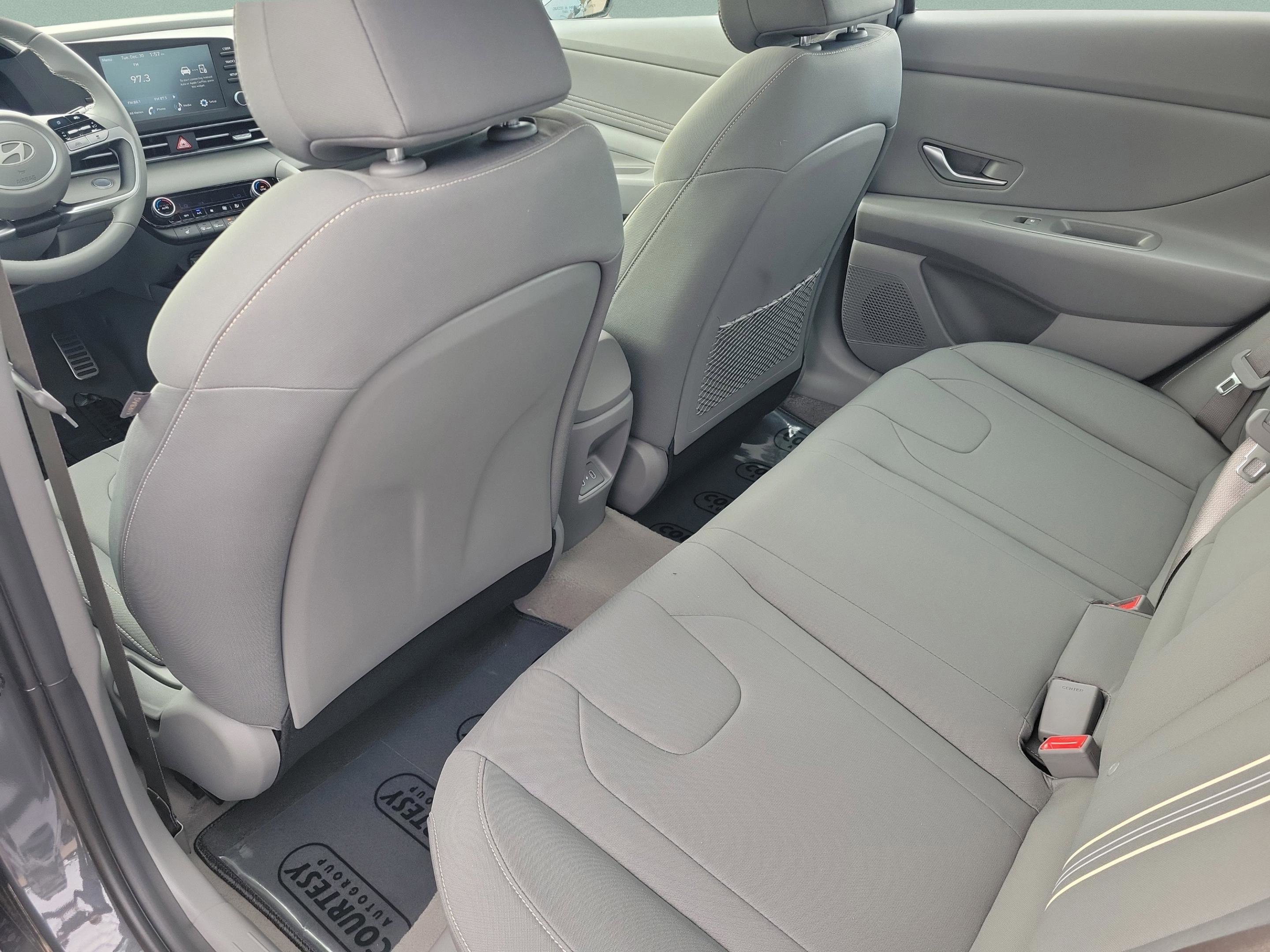 New 2026 Hyundai Elantra SEL Sport image 8