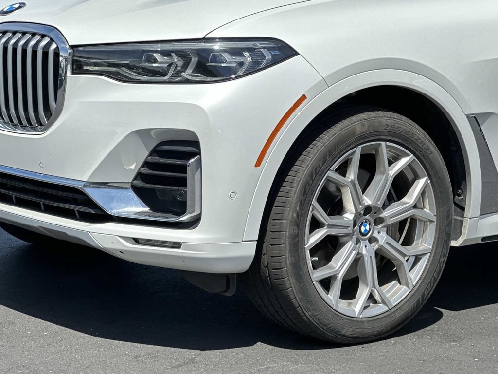 Used 2022 BMW X7 xDrive40i w/ Premium Package AWD/4WD image 8