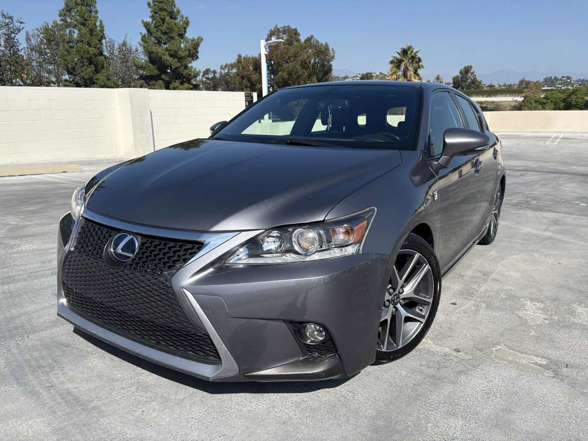 Used 2015 Lexus CT 200h image 4