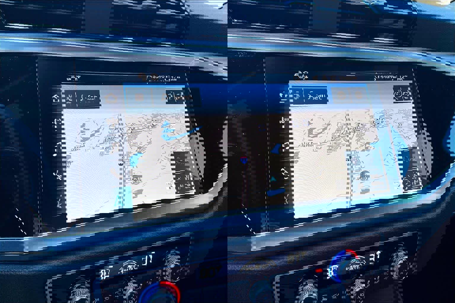 Used 2024 Audi Q3 2.0T Premium Plus image 37