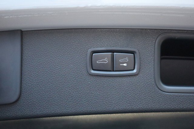 Used 2023 Porsche Macan S image 45