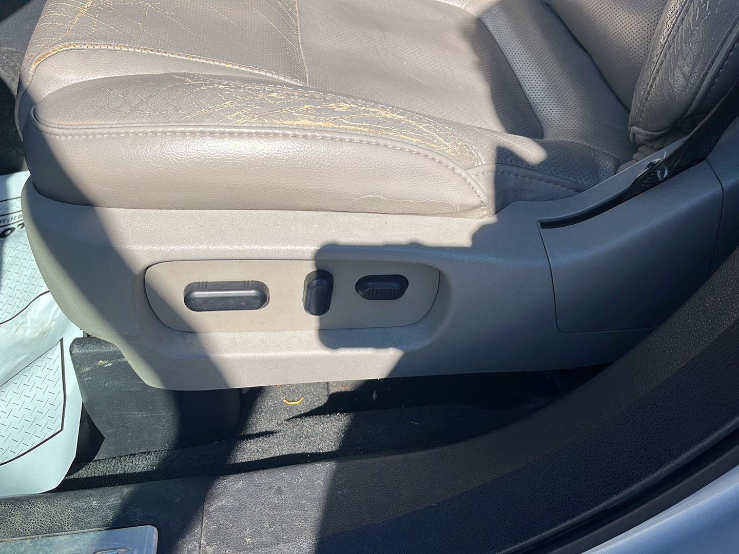 Used 2011 Ford Explorer Limited w/ 302A Rapid Spec Order Code image 20