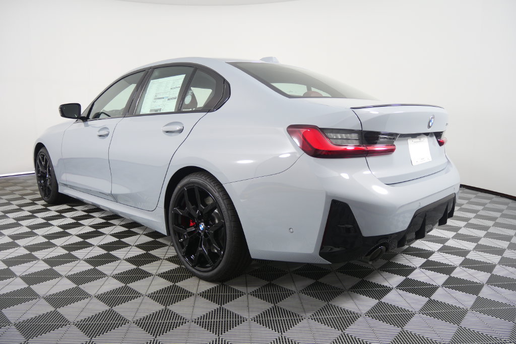 New 2026 BMW 330i Sedan w/ M Sport Package RWD image 6