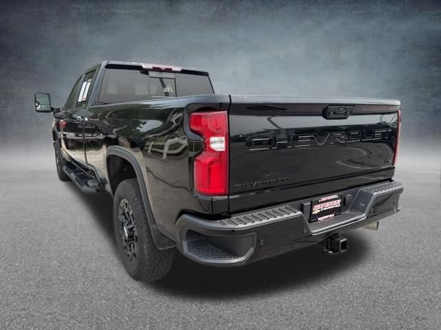 Used 2023 Chevrolet Silverado 2500 LTZ w/ LTZ Plus Package AWD/4WD image 10