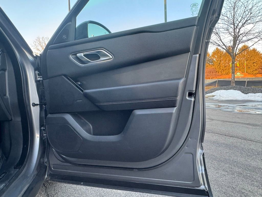 Used 2020 Land Rover Range Rover Velar S image 49