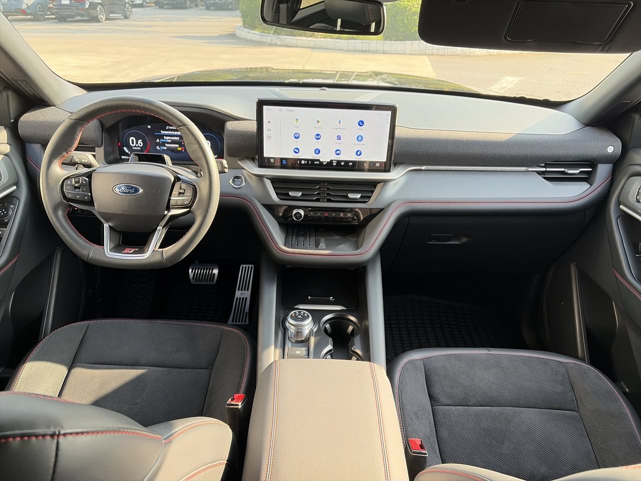 Used 2025 Ford Explorer ST AWD/4WD image 27