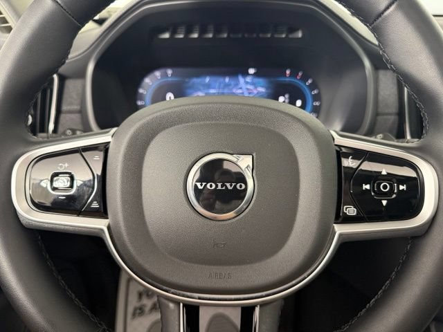 Used 2025 Volvo XC90 B6 Plus AWD/4WD image 16
