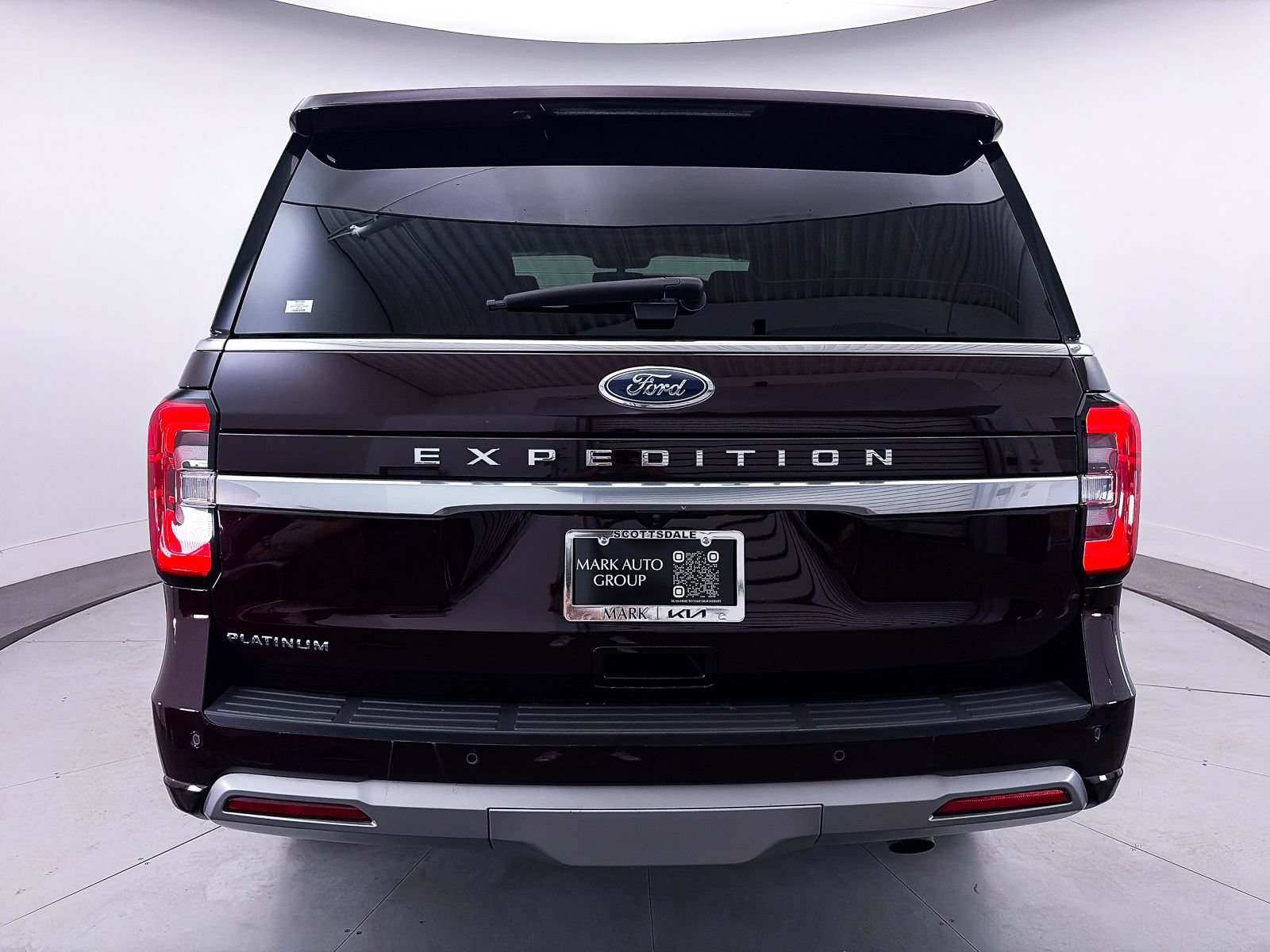 Used 2024 Ford Expedition Platinum AWD/4WD image 15