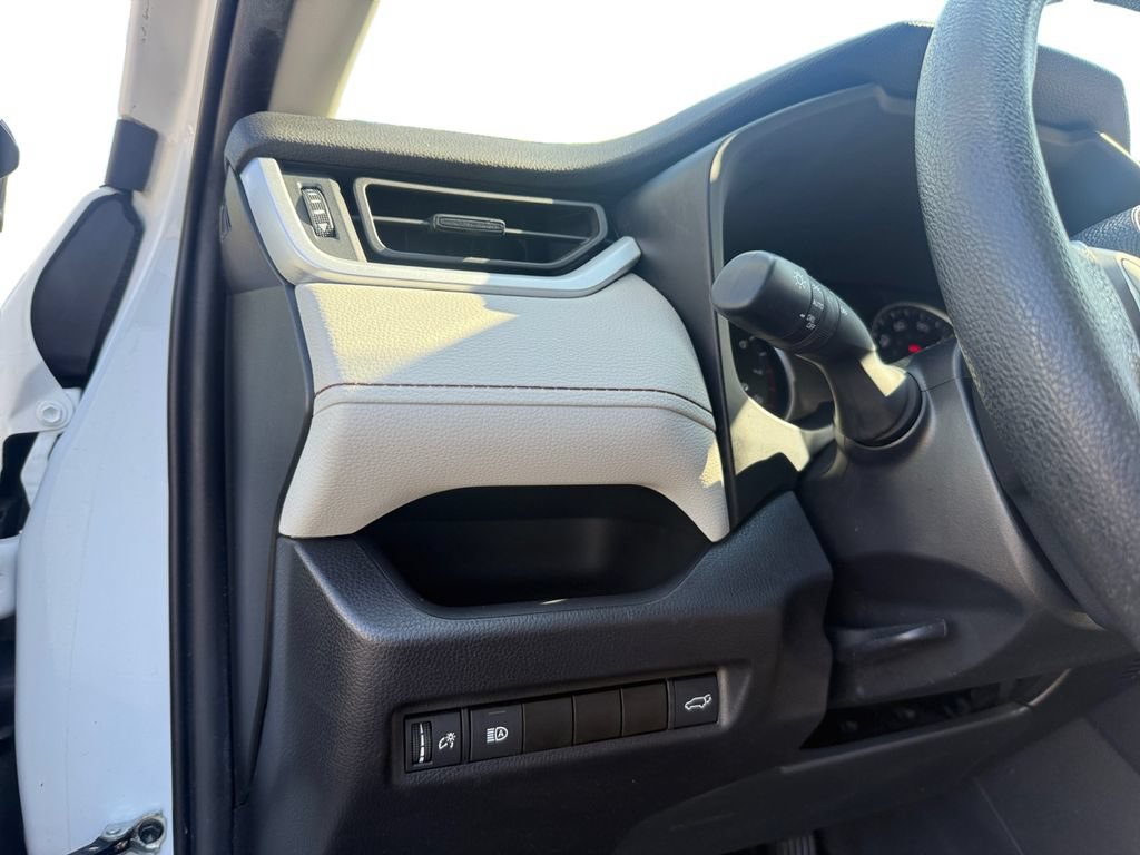 Used 2021 Toyota RAV4 XLE w/ Convenience Package AWD/4WD image 13