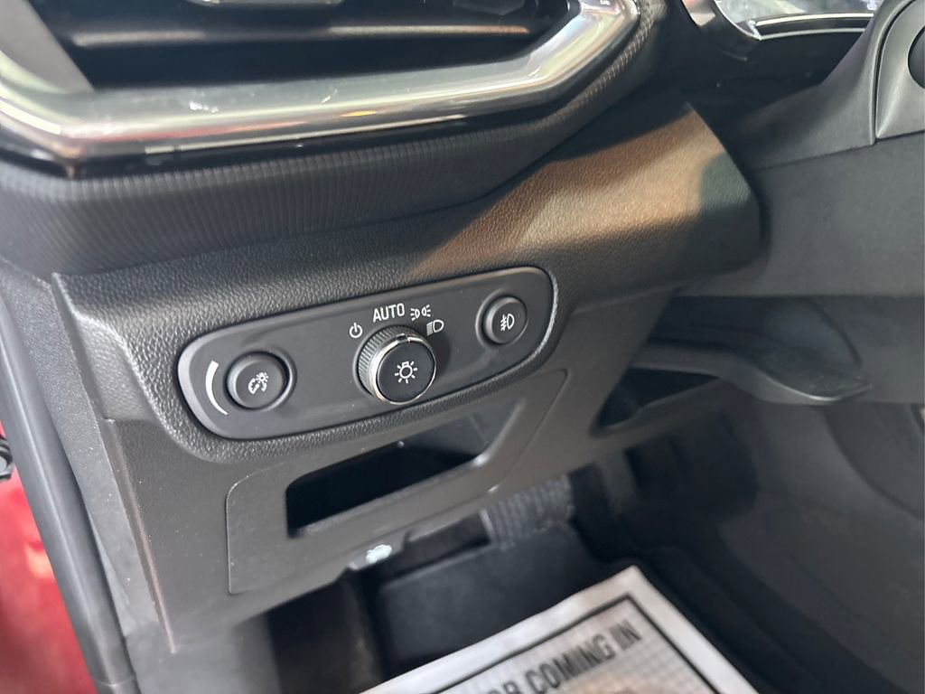 Used 2023 Chevrolet TrailBlazer LT w/ Convenience Package image 34