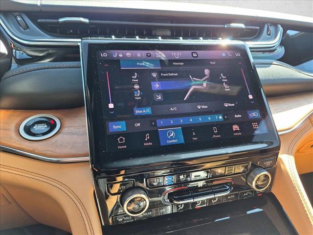 Used 2025 Jeep Grand Cherokee Summit AWD/4WD image 15