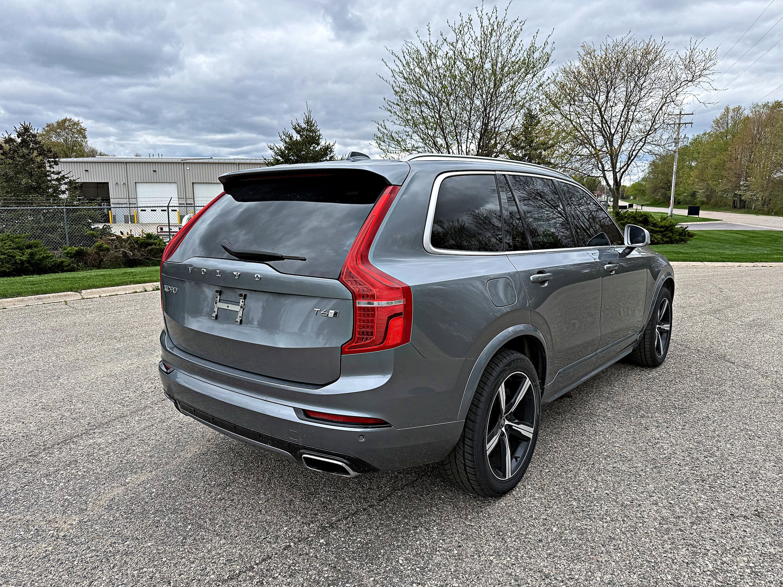 Used 2016 Volvo XC90 T6 R-Design AWD/4WD image 9