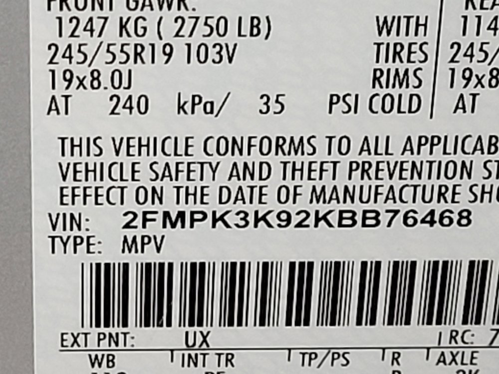 Used 2019 Ford Edge Titanium w/ Equipment Group 301A FWD image 33
