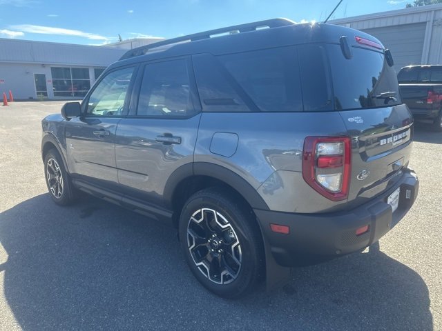 Used 2025 Ford Bronco Sport Outer Banks image 11