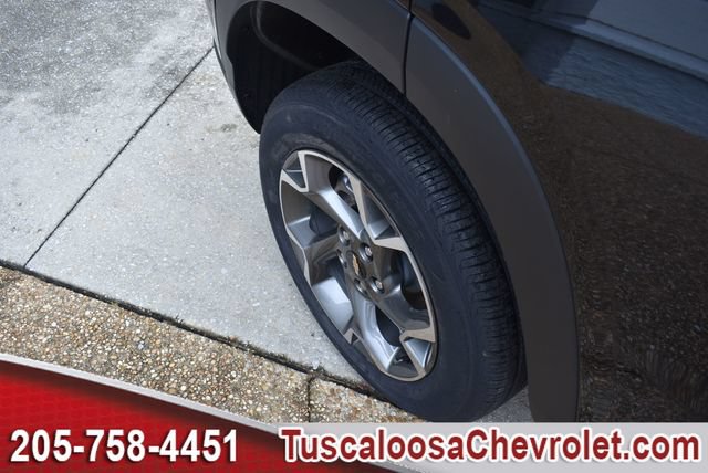 Certified 2025 Chevrolet Trax LT FWD image 13